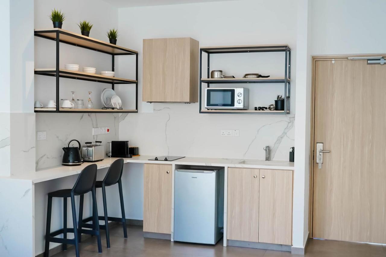 Caramela Luxury Apts Aya Napa Dış mekan fotoğraf