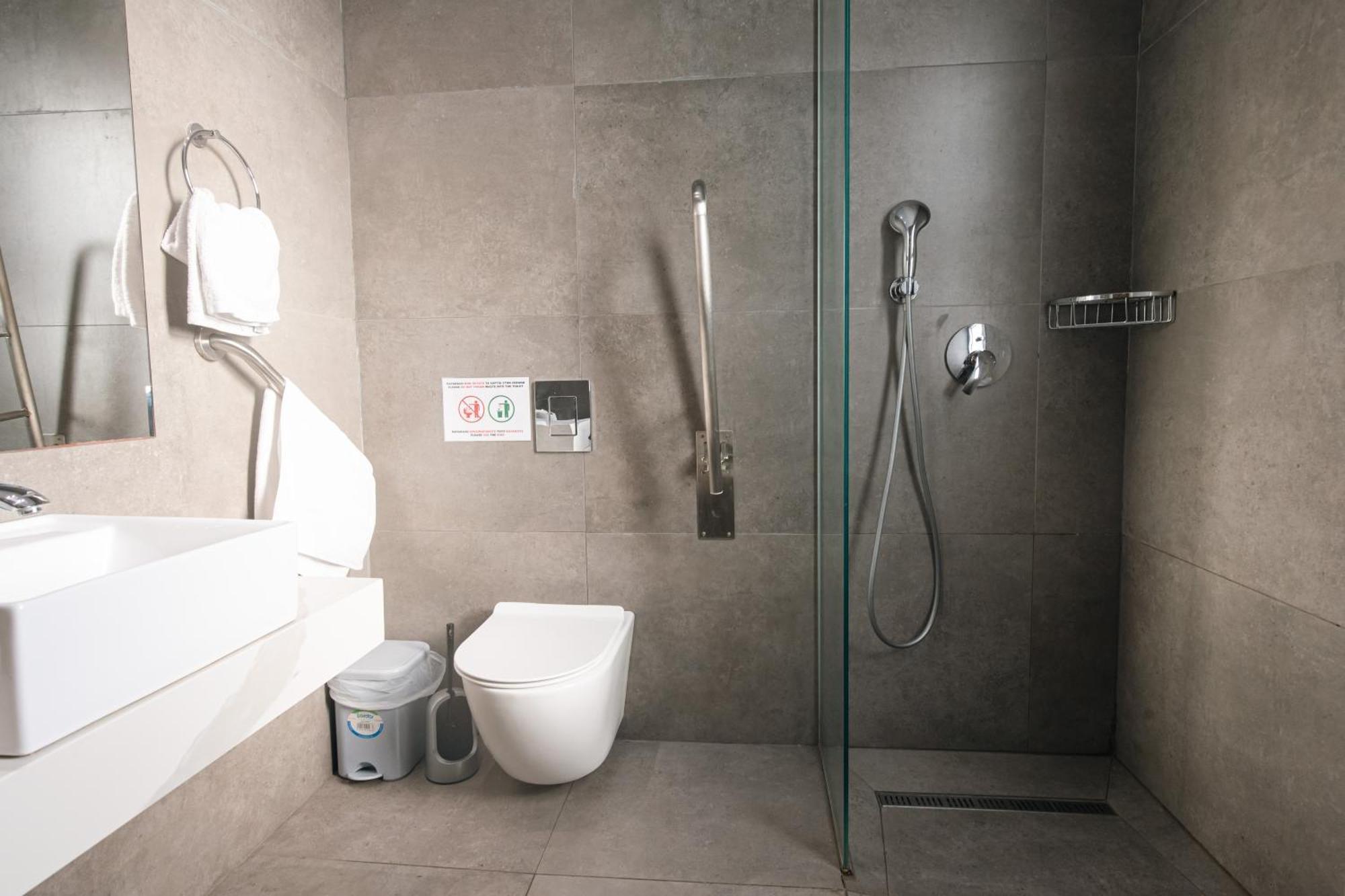 Caramela Luxury Apts Aya Napa Dış mekan fotoğraf