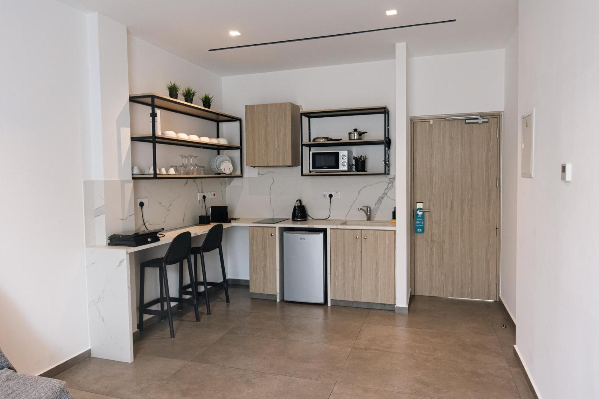 Caramela Luxury Apts Aya Napa Dış mekan fotoğraf
